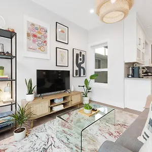  Homestay Charming 3br In A Lovely Neighborhood Canada