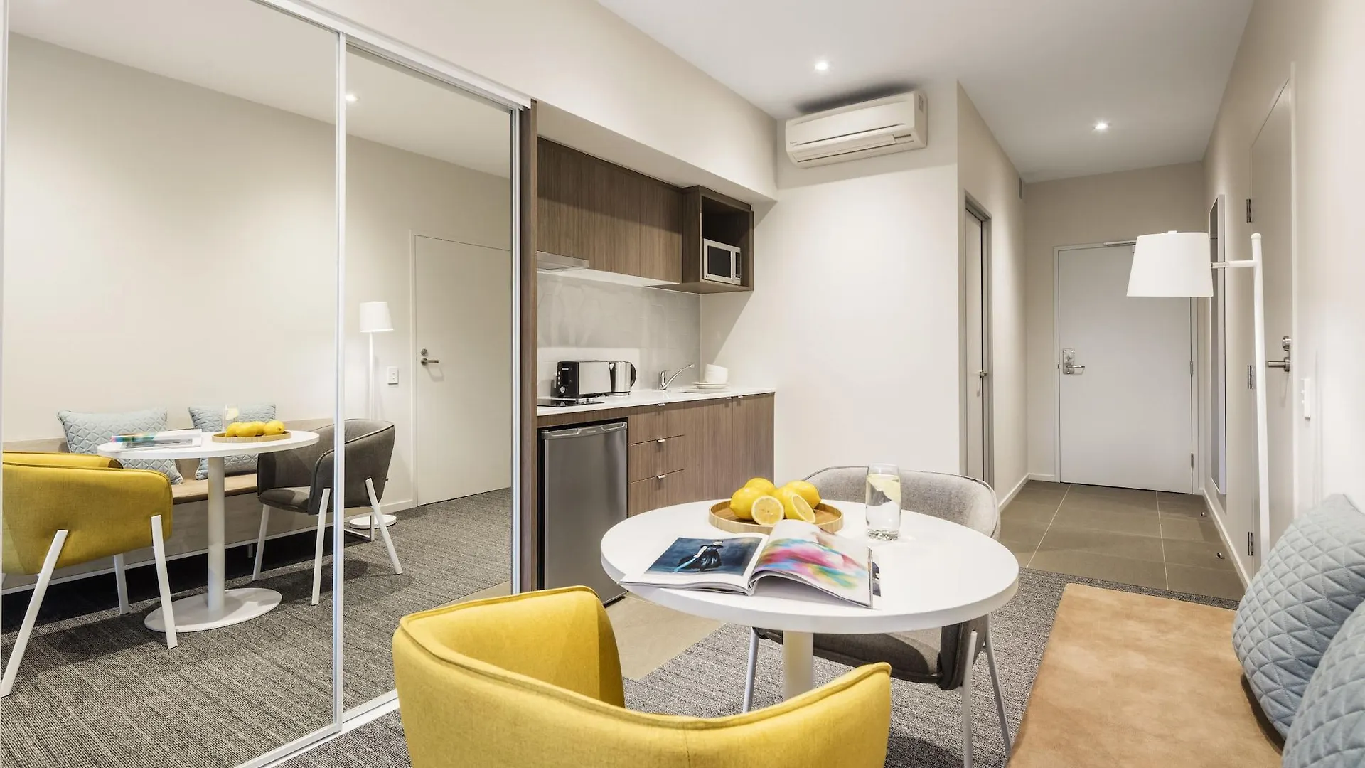 ****  Quest Eight Mile Plains Aparthotel Brisbane Australia